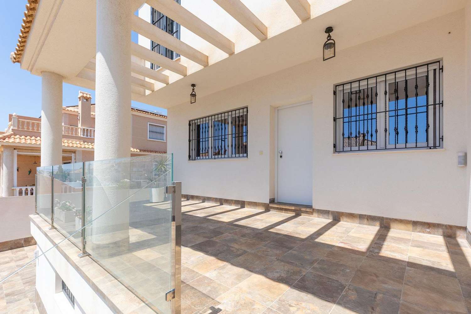 Opportunité de villa rénovée à Aguas Nuevas Torrevieja