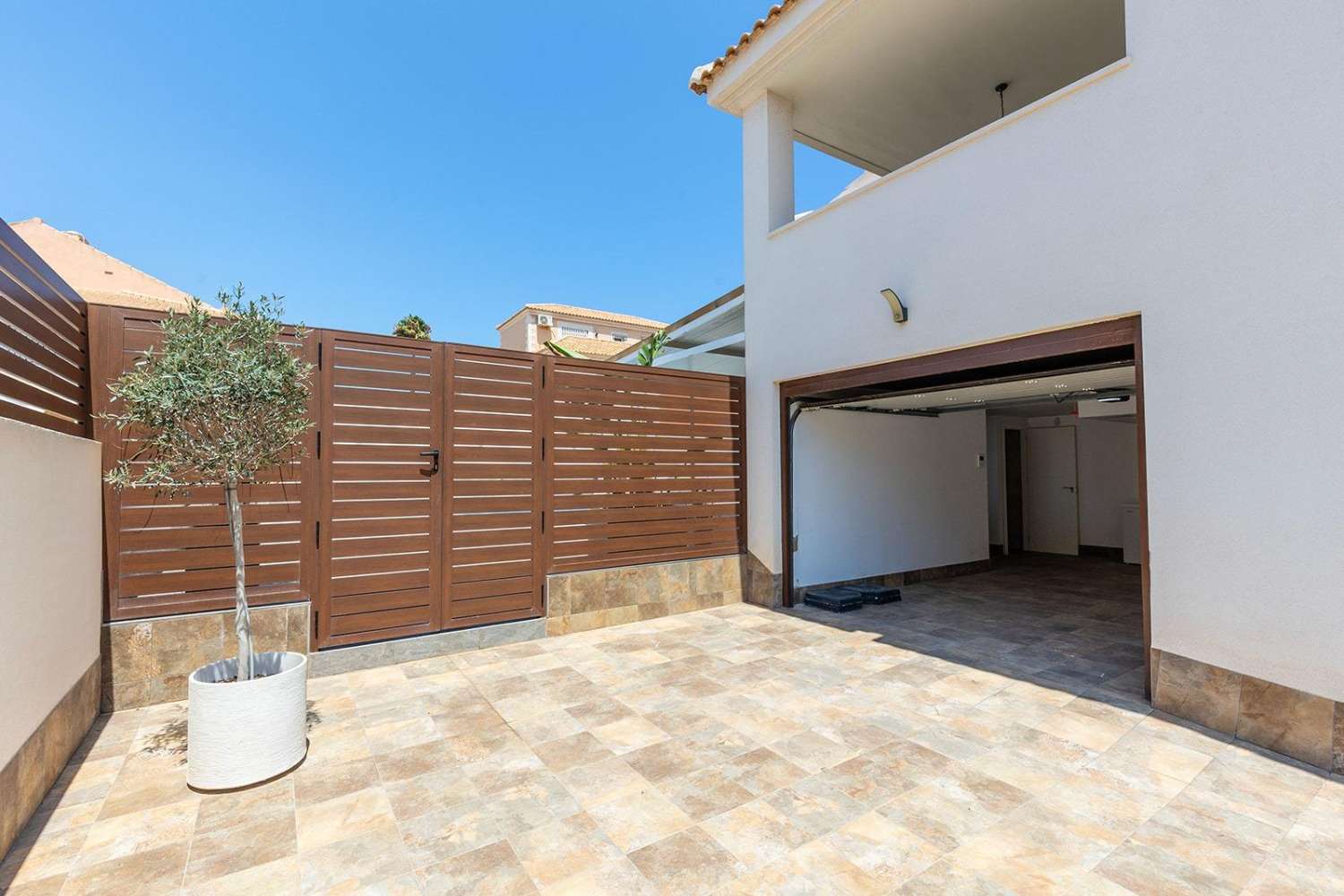 Opportunité de villa rénovée à Aguas Nuevas Torrevieja