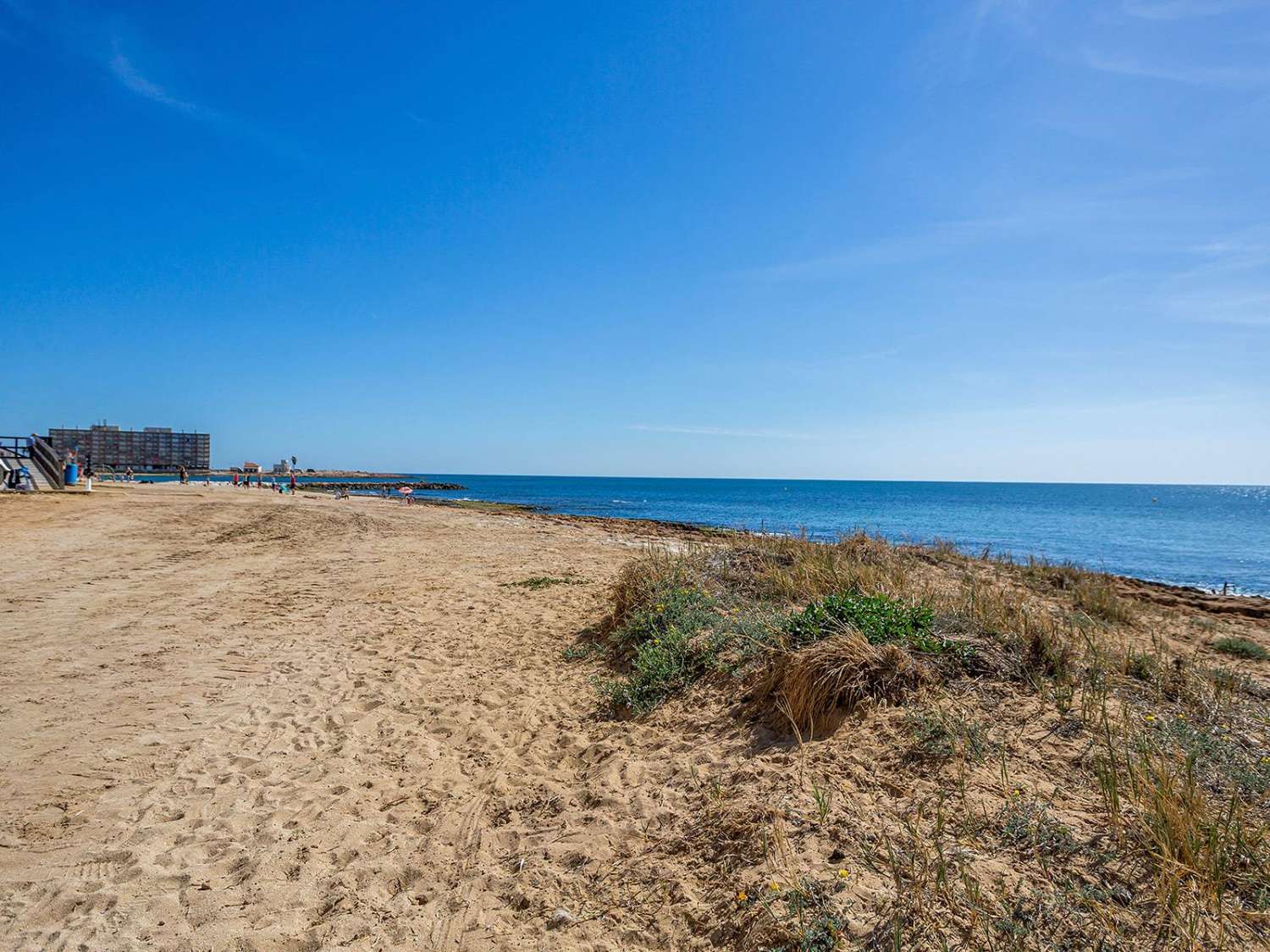 Opportunité de villa rénovée à Aguas Nuevas Torrevieja