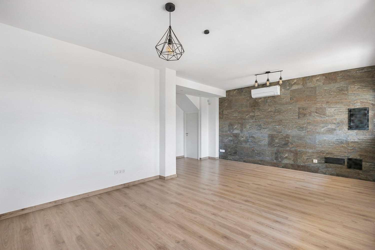 Opportunité de villa rénovée à Aguas Nuevas Torrevieja