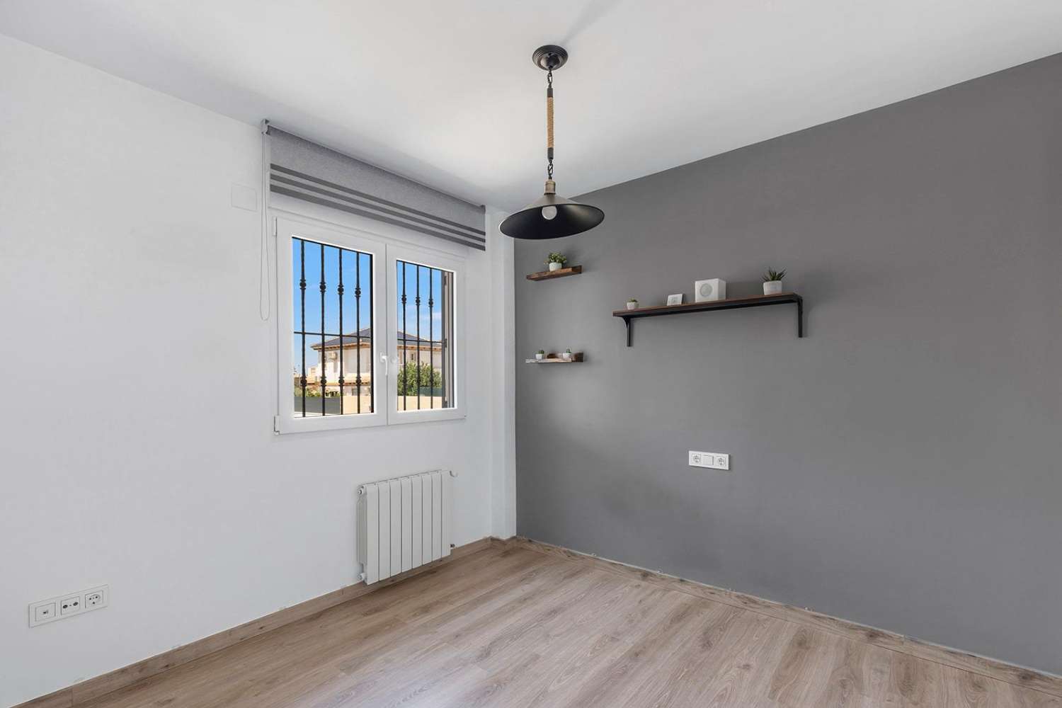 Opportunité de villa rénovée à Aguas Nuevas Torrevieja