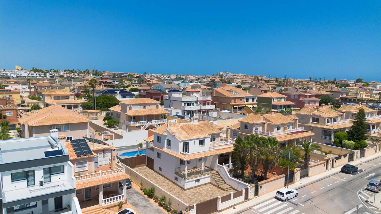 Opportunité de villa rénovée à Aguas Nuevas Torrevieja