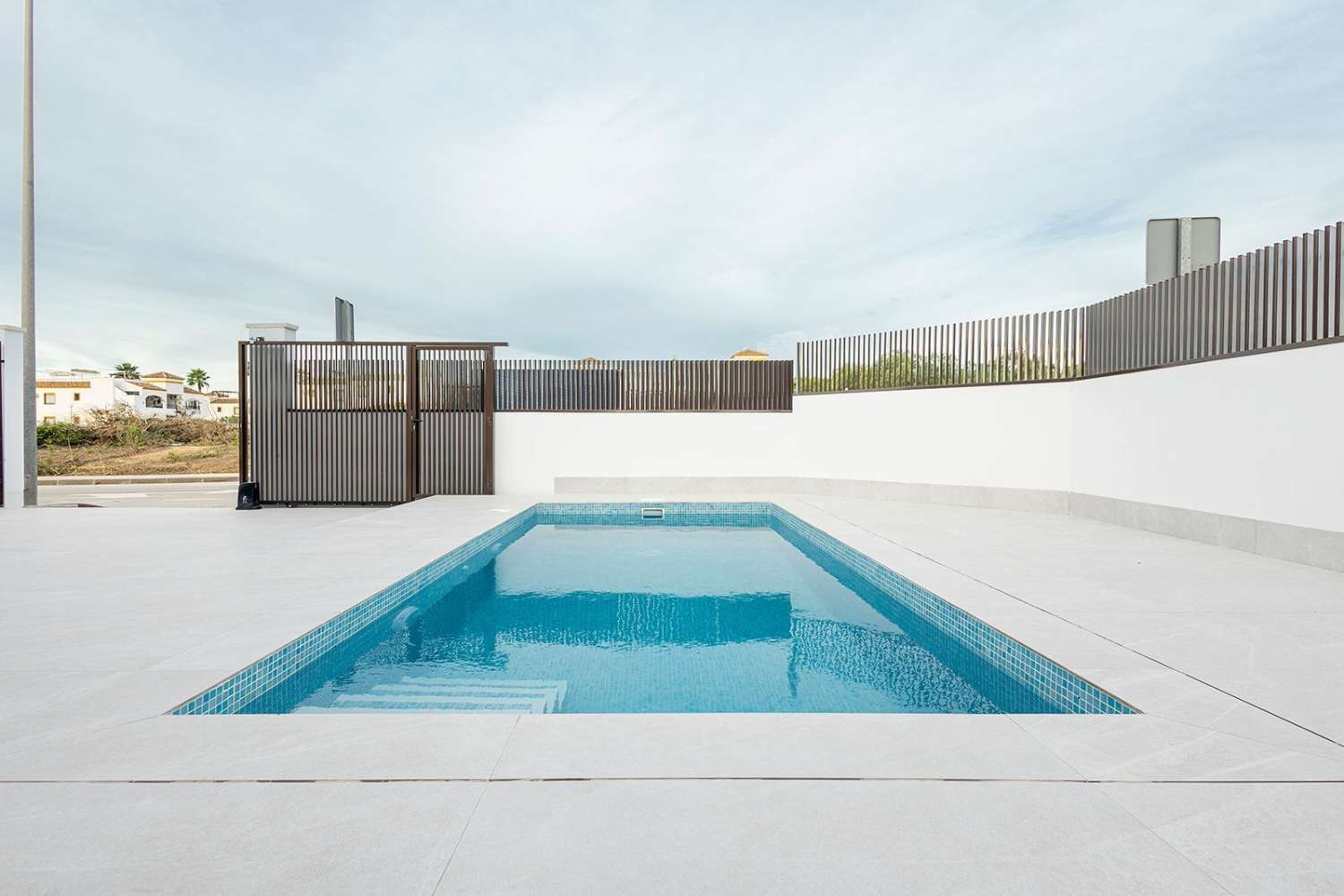 Se vende casa adosada de nueva construcción en Orihuela, Vistabella Golf.