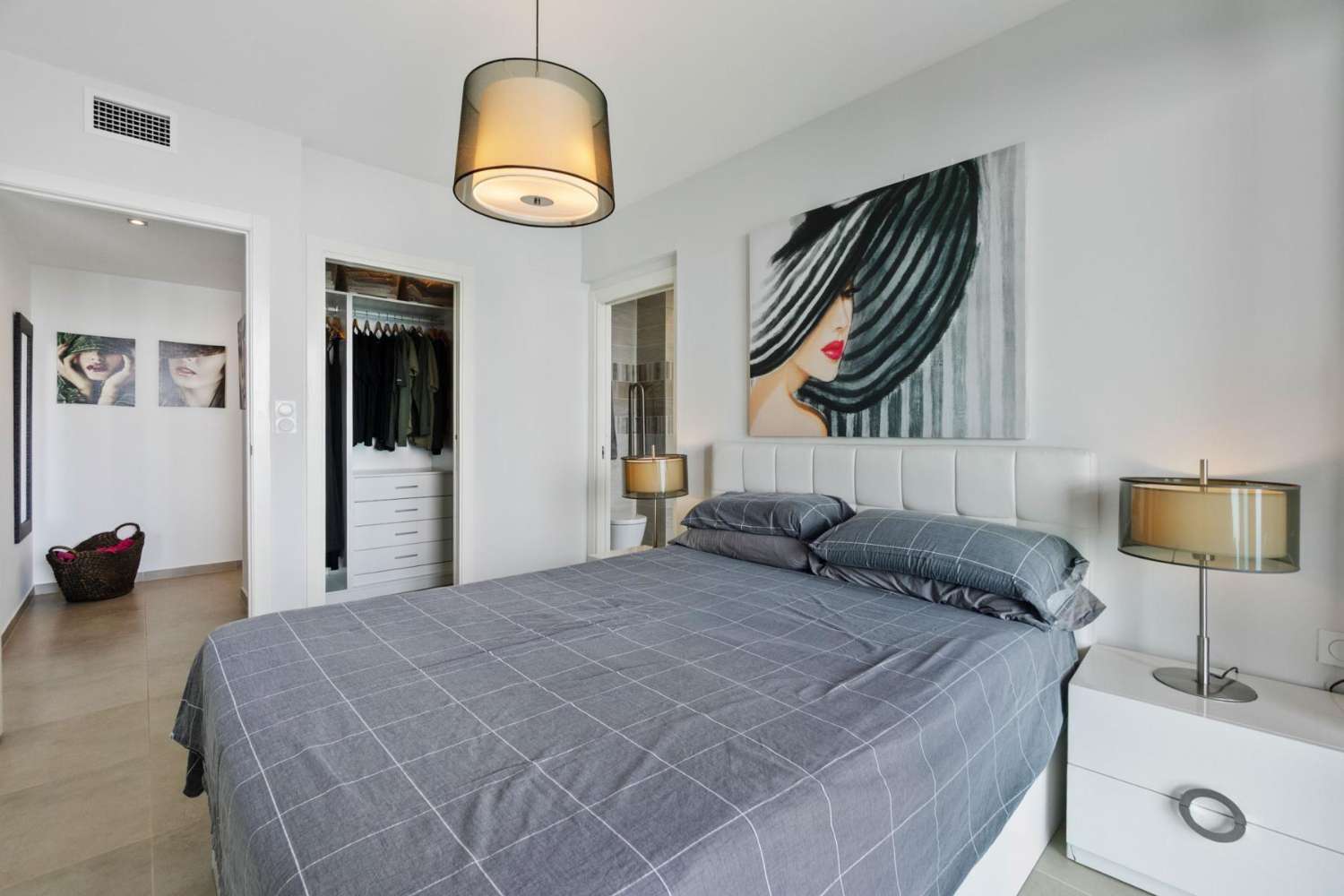 Sea Senses, magnífico apartamento en primera línea de playa con vistas panorámicas al mar y 3 dormitorios.