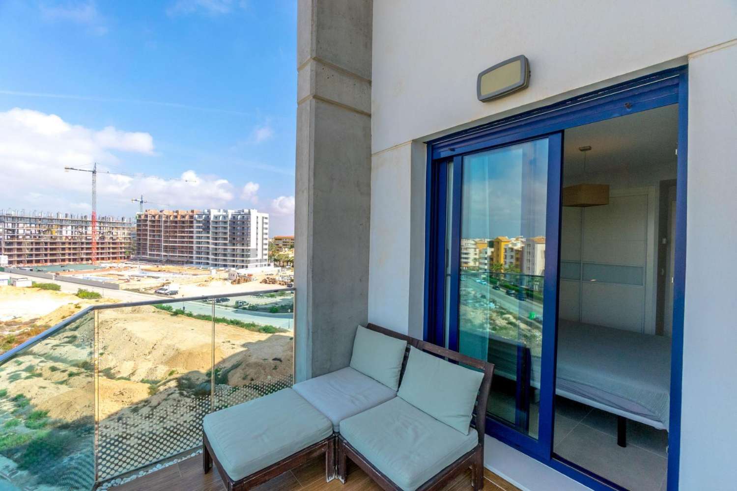 Sea Senses, magnífico apartamento en primera línea de playa con vistas panorámicas al mar y 3 dormitorios.