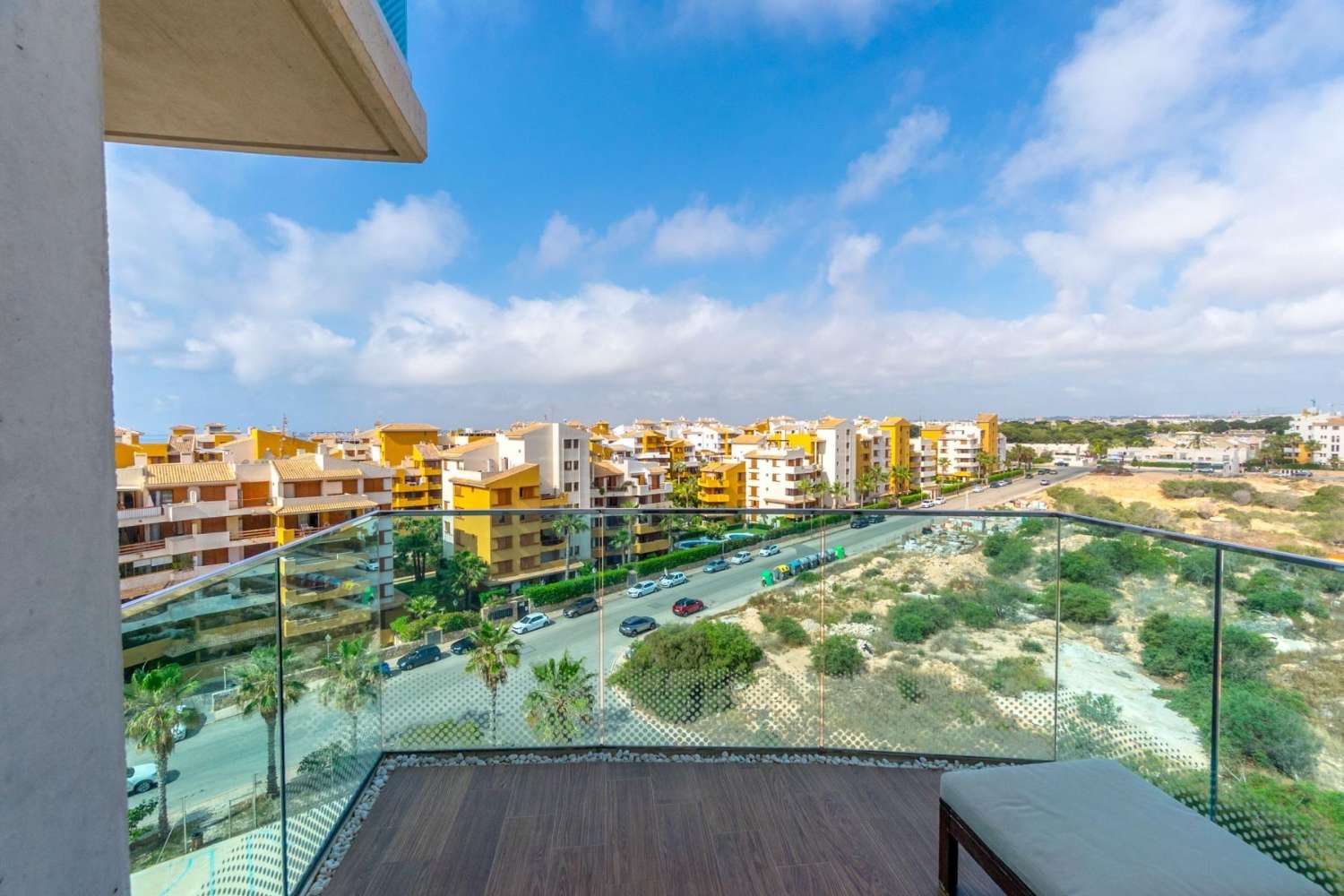 Sea Senses, magnífico apartamento en primera línea de playa con vistas panorámicas al mar y 3 dormitorios.