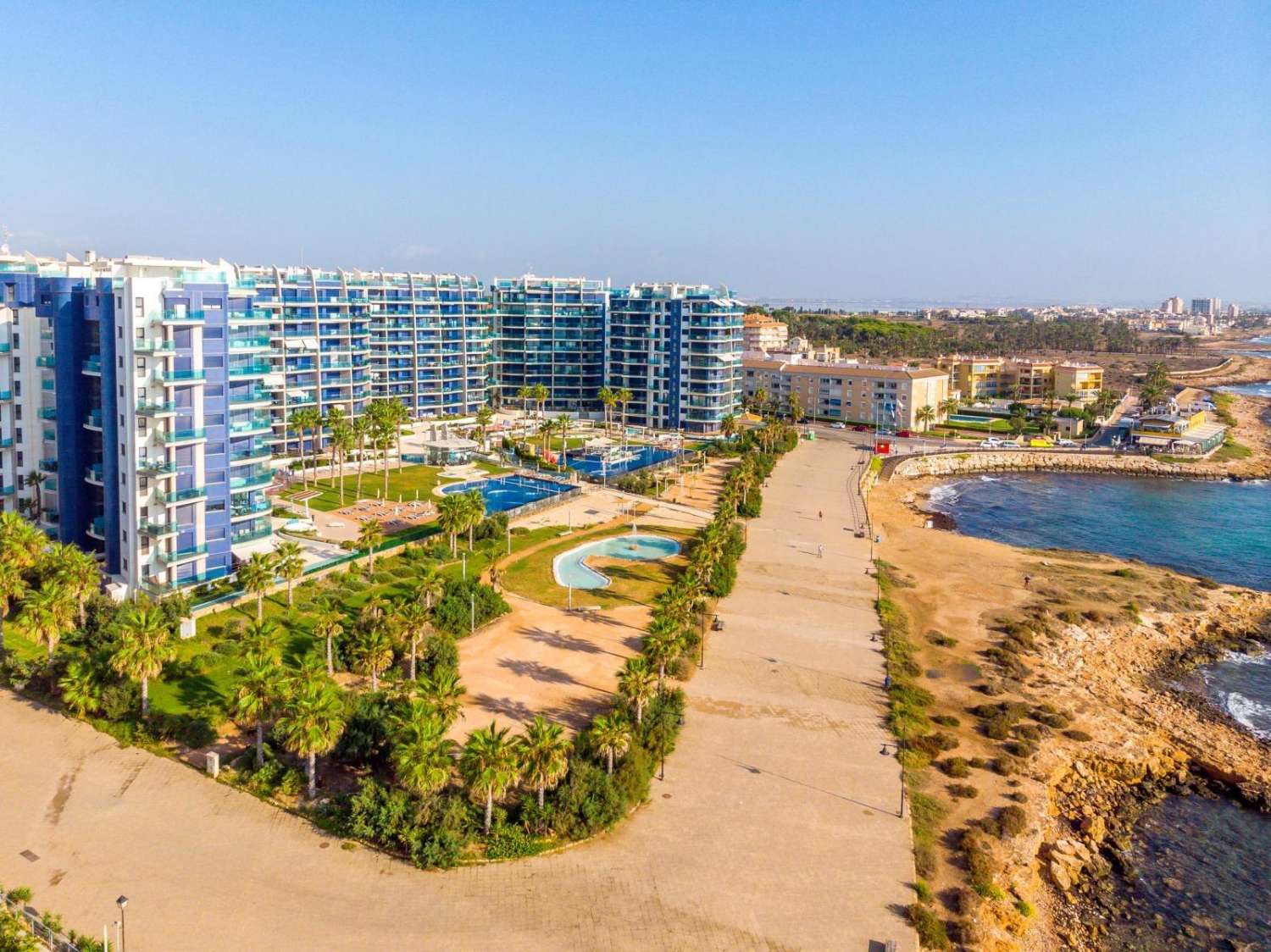 Sea Senses, magnífico apartamento en primera línea de playa con vistas panorámicas al mar y 3 dormitorios.