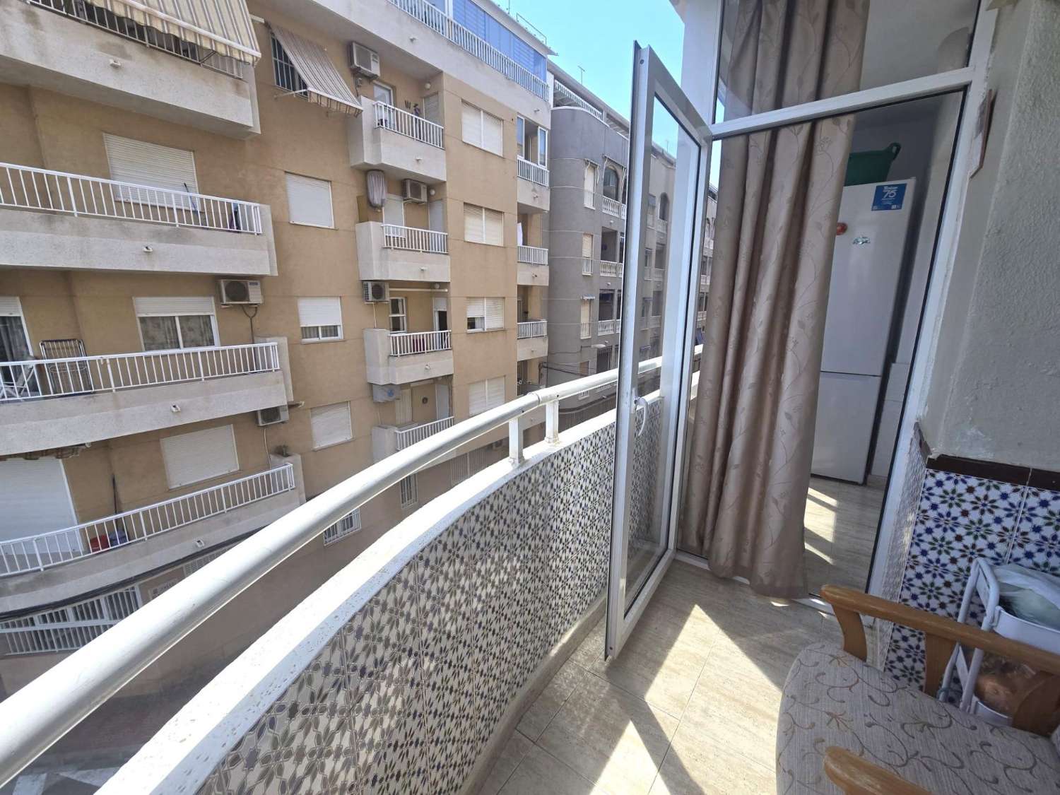 Apartamento espacioso, 3 dormitorios, 1 cuarto de baño, a unos 10 min. a pie de las playas del Cura y de Los Locos