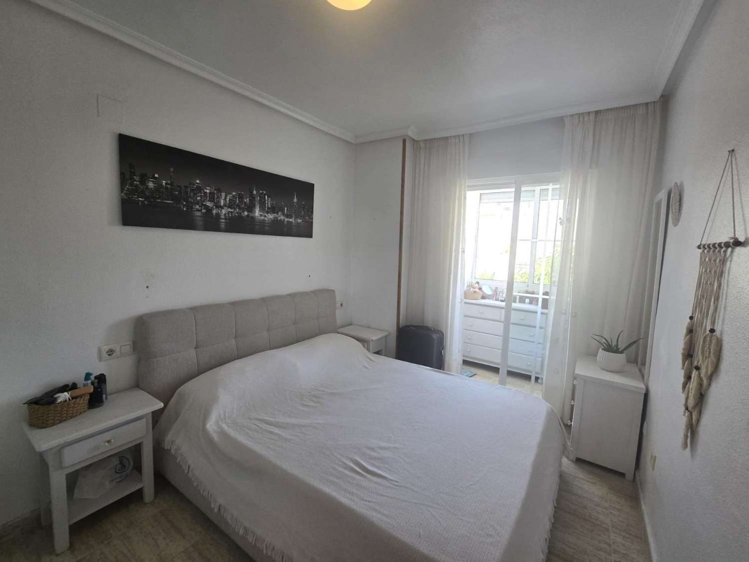 Apartamento espacioso, 3 dormitorios, 1 cuarto de baño, a unos 10 min. a pie de las playas del Cura y de Los Locos