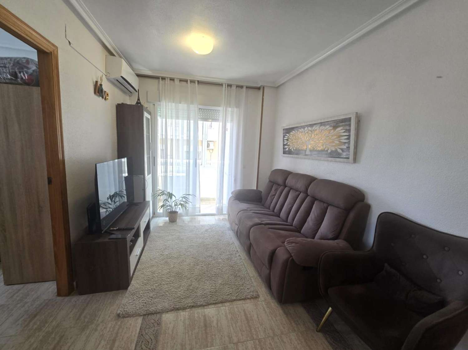Apartamento espacioso, 3 dormitorios, 1 cuarto de baño, a unos 10 min. a pie de las playas del Cura y de Los Locos